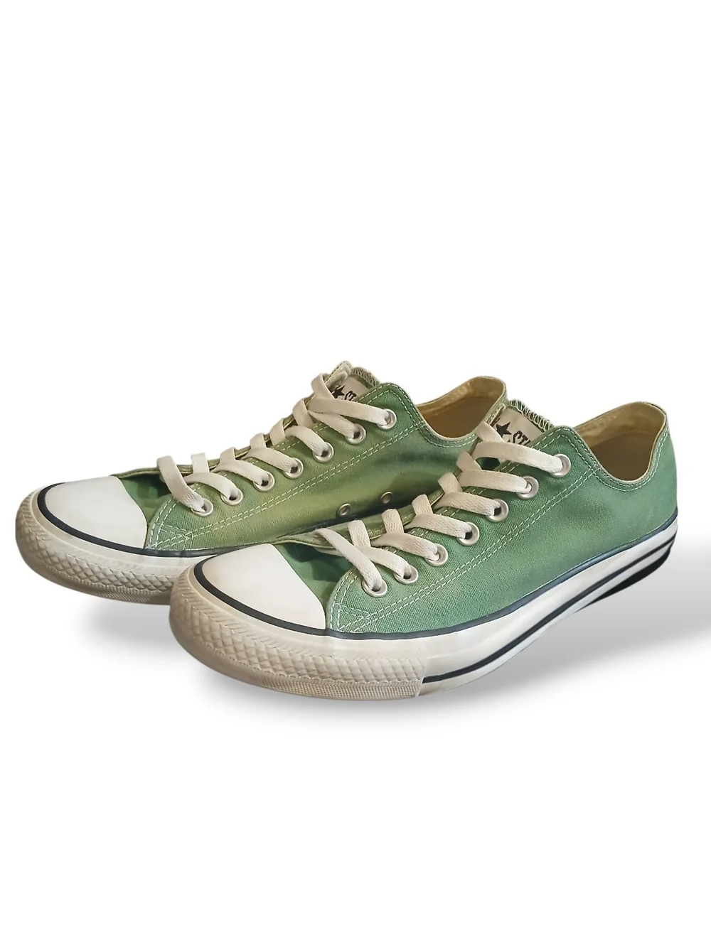 *CALIFORNIA GREENS* Low-Top CONVERSE ALL*STAR Sneakers - Clean Vintage Vibe RARE